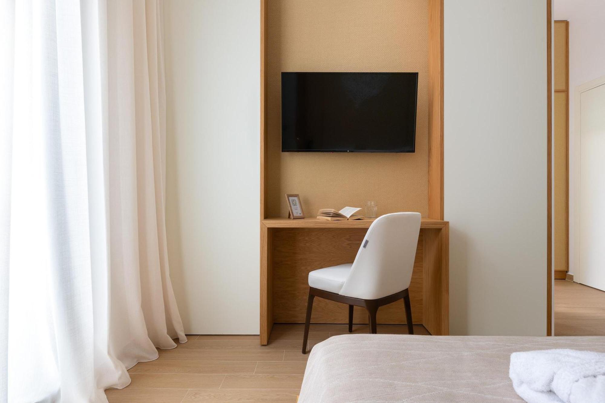 Rhodes City The 12Th City Hotel מראה חיצוני תמונה