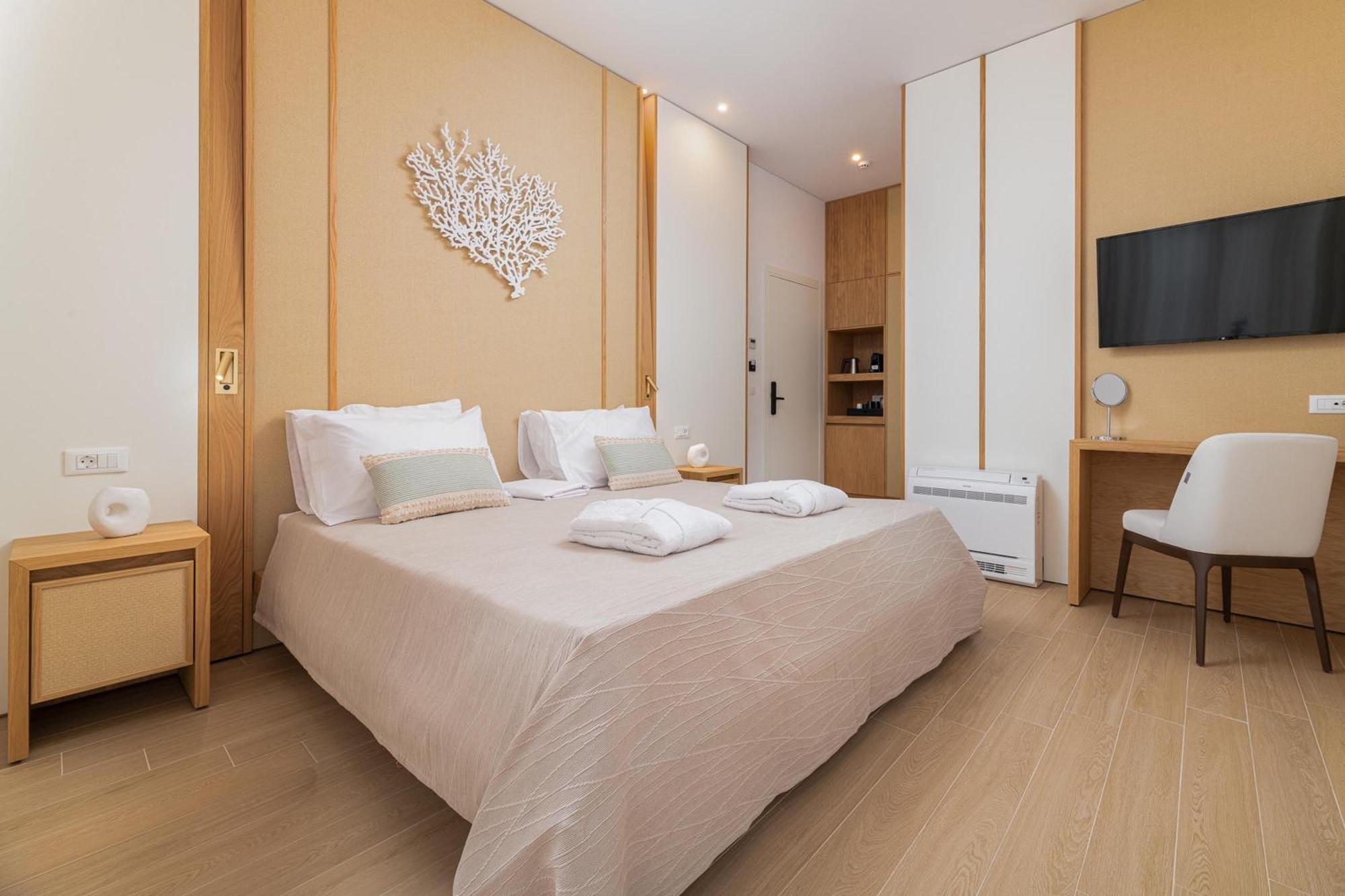 Rhodes City The 12Th City Hotel מראה חיצוני תמונה